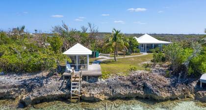 Shore Leave Cottage Waterfront Studio Cottage + Private Dock