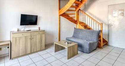 T3 duplex près du port avec balcon & accès piscine