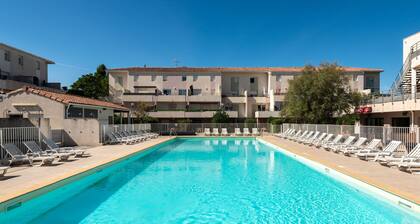 T3 duplex prĂšs du port avec balcon & accĂšs piscine