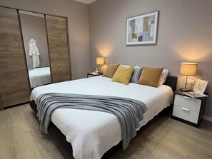 Room - Costa Ovest Apartment 3 (Nurachi)