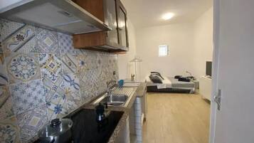 Comfort Room | Private kitchen