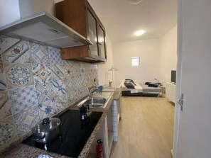 Comfort-Zimmer, Stadtblick | Eigene Küche