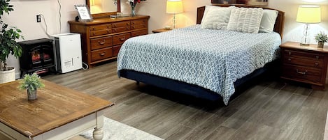 Iron/ironing board, internet, bed sheets