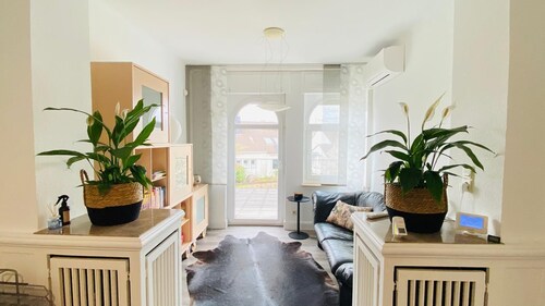Work or relax in Gevelsberg—120 square meters with air conditioning and a balcony