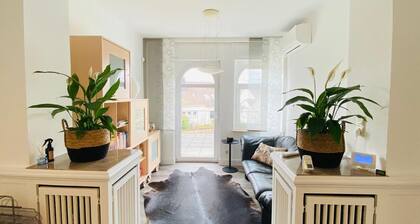 Work or relax in Gevelsberg—120 square meters with air conditioning and a balcony