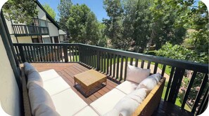Property grounds - Bearfoot Lake Escape (Big Bear Lake)