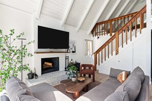 TV, fireplace, offices - A-Frame in Moonridge, Big Bear Lake - A/C, Hot Tub (Big Bear Lake)
