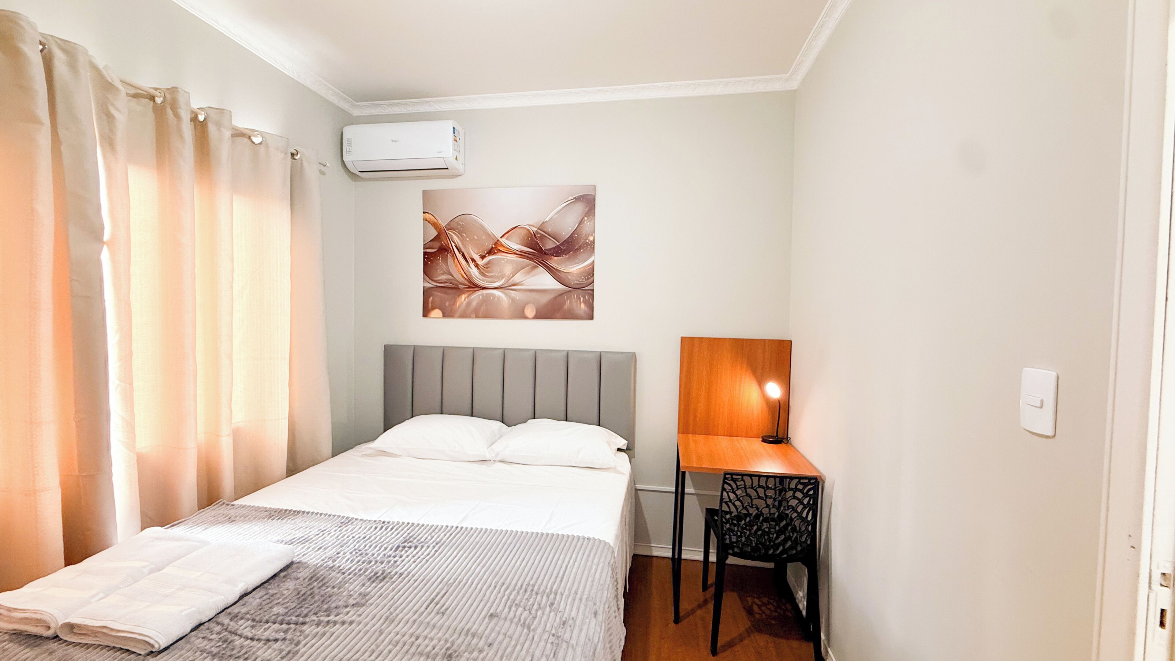 Quarto superior, varanda | Wi-Fi de cortesia
