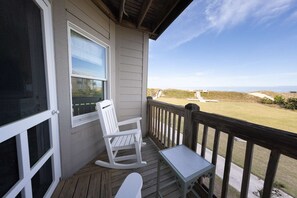 Terrace/patio - Outer Banks Oceanfront | Pool, Spa & Dining (Duck)