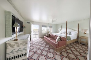 Room - King with Direct Pool Access + Restaurants & Spa (Duck)