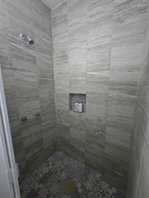 Bathroom - QUETZAL APARTMENT FOR 4 PEOPLE, VERY CLOSE TO THE MALECÓN, BARS, AND RESTAURANTS (Puerto Vallarta)