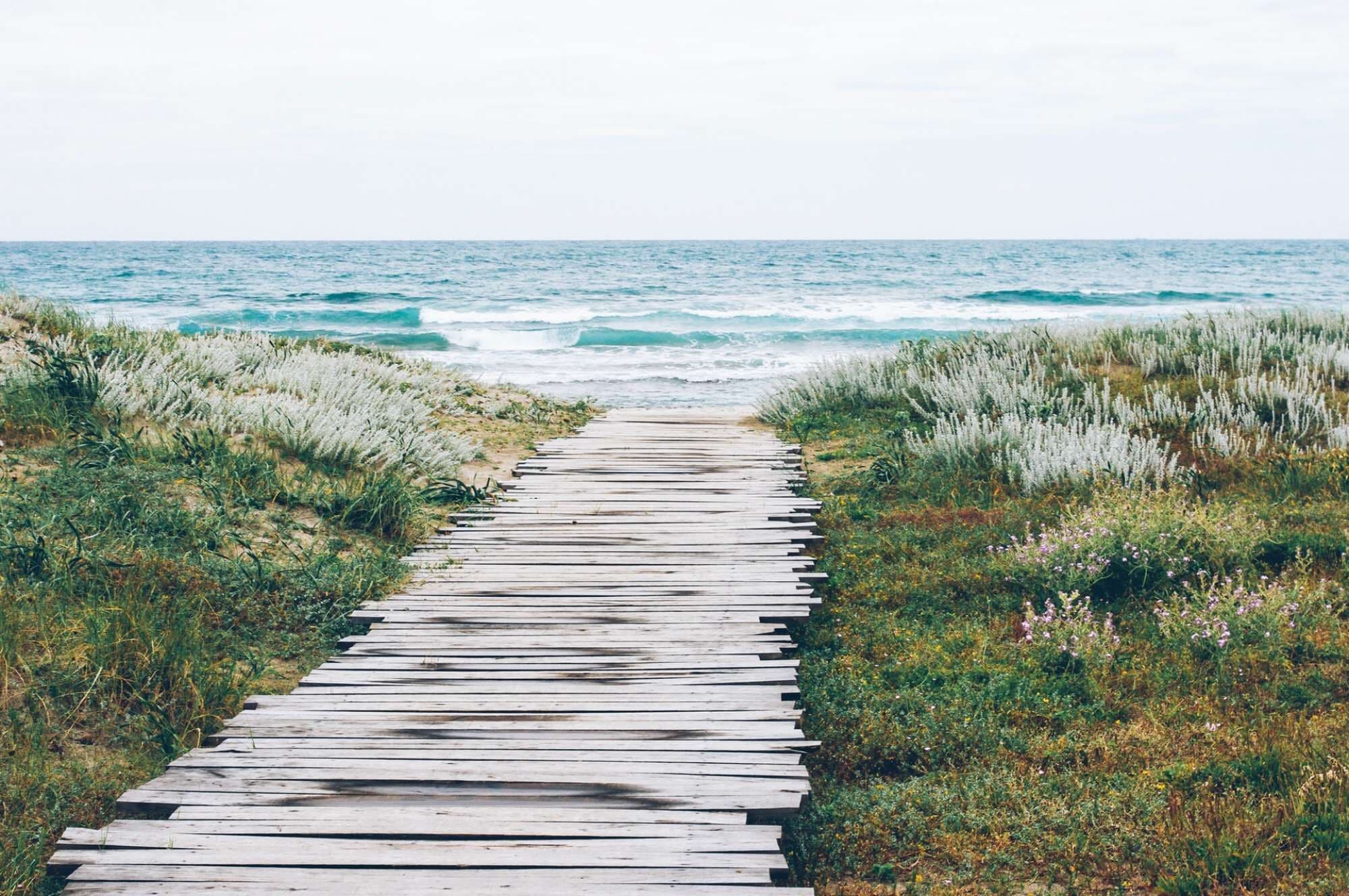Una spiaggia nelle vicinanze
