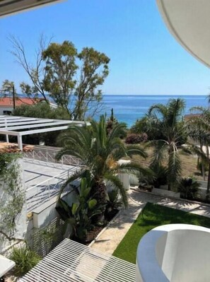 Terrace/patio - Superior Apartment with Sea Views & Sunset Veranda at Stavento Apartments (Argostolion)