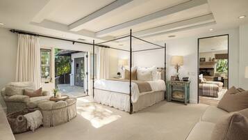 6 bedrooms, iron/ironing board, internet, bed sheets