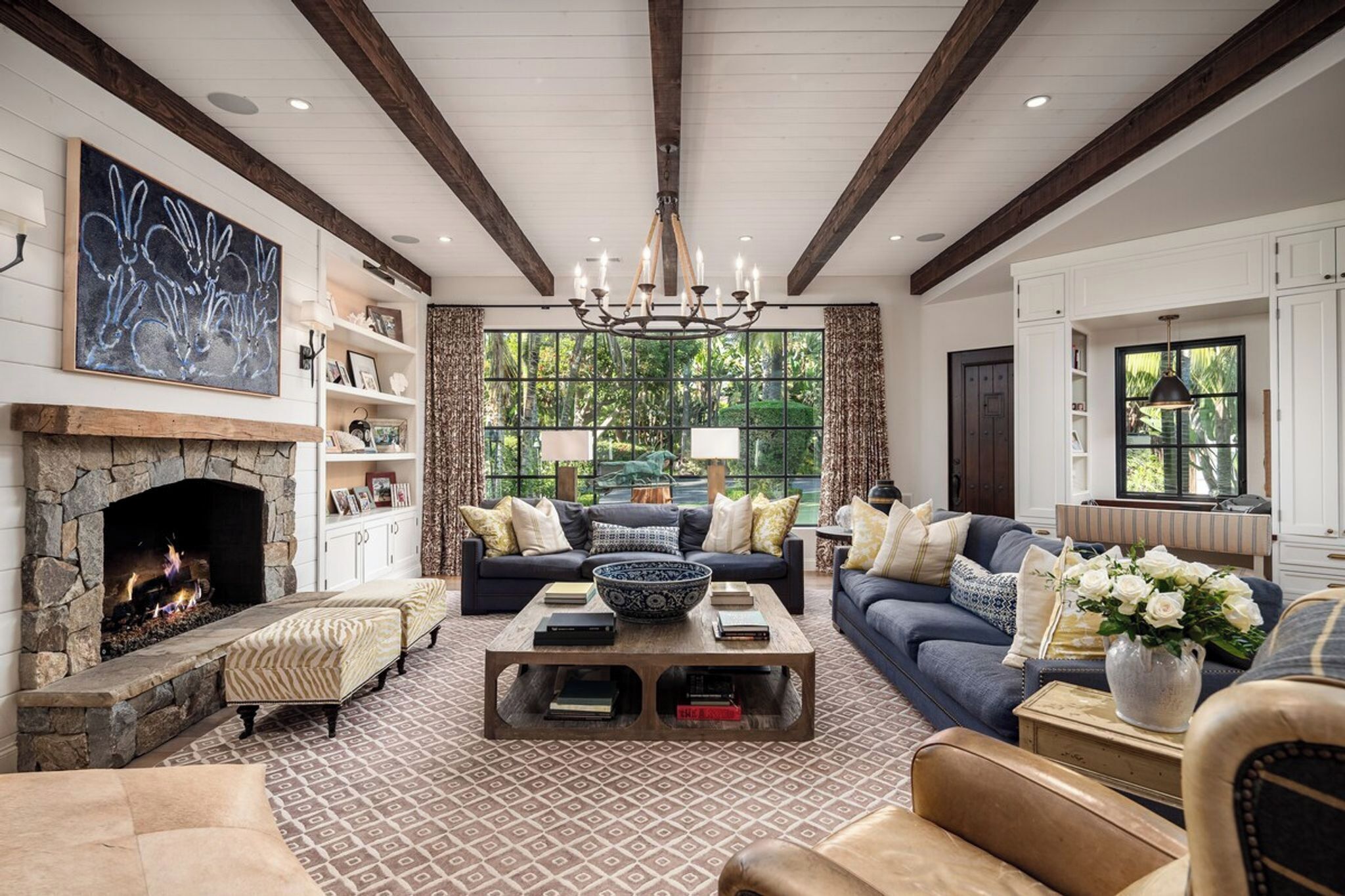 TV, fireplace, ping pong
