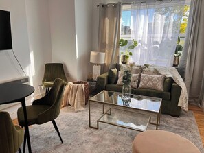TV - Lovely 1Bdr flat next to Earl’s Court Station (Greater London)