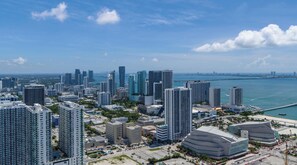 Aerial view - E11EVEN Club Hotel & Residences, Ultra Lux 1 bedroom Condo (Miami)