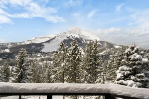 Property grounds - *New Listing* Swift Bear Ski-In/Out Lodge (Big Sky)