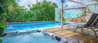 Dushi Hideaway — Private Resort Week, Sleeps 6