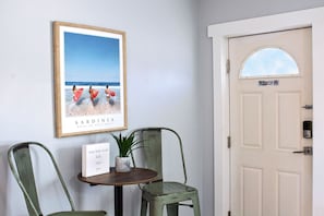 Dining - Fall Bookings Aloha Surf's Up Studio near Tyndall (Panama City)