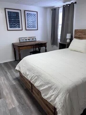 WiFi, bed sheets