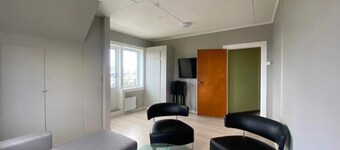 Entire vacation home. 4 bedroom, central location.