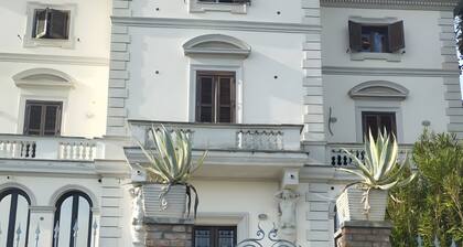 Appartement « Villa Santoni Guest House » avec balcon et Wi-Fi