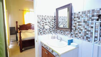 Family Apartment | Bathroom