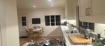 Spacious 4BR house in quaint Woodland.15 min from UC Davis & Sacramento Airport