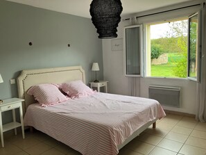 3 habitaciones y ropa de cama 