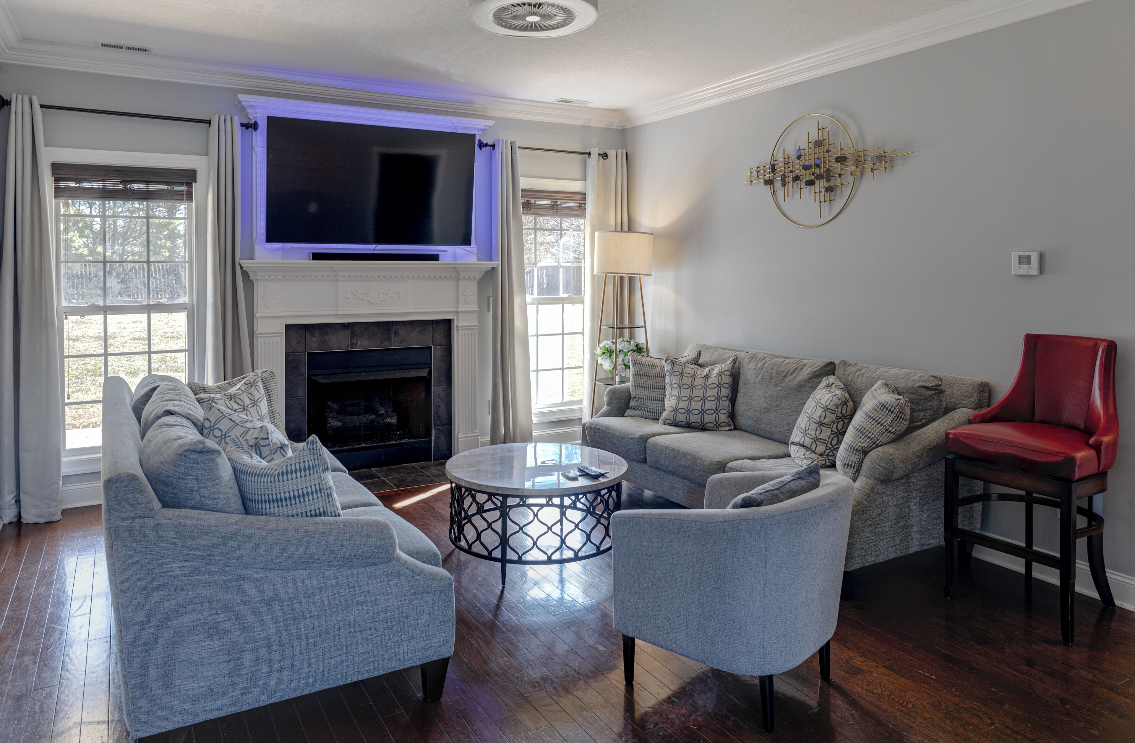 Spacious 4br Retreat -- 2 Masters + Theater/lounge -- Sleeps 10-12 - Huntsville, AL