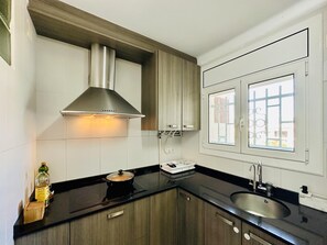 Fridge, microwave, oven, dishwasher - Caleta CostaBravaSi - Rest 650 m from the beach (Castell d'Aro)