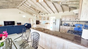 Interior - Luxurious and spacious Caribbean Villa with large private pool (Gros Islet)