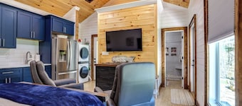 Creek Cabin