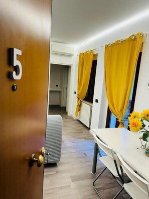 Apartment, 1 Bedroom | In-room safe, blackout curtains, free WiFi - Fondaco Medievale (Verona)