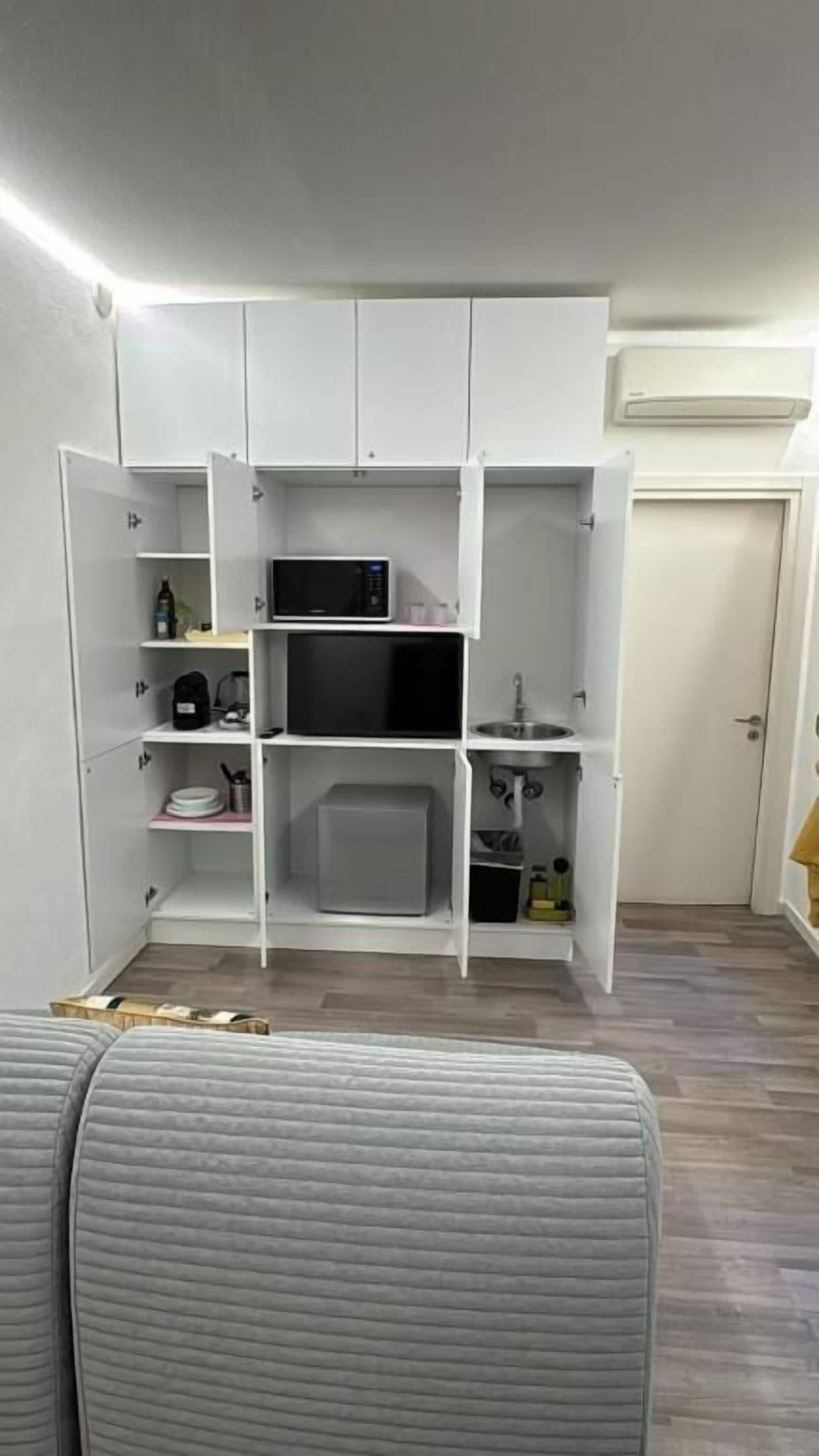 Apartment, 1 Bedroom, Non Smoking | Private kitchen
