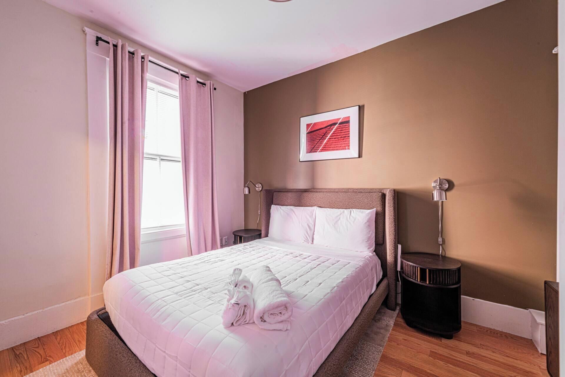 Iron/ironing board, free WiFi, bed sheets
