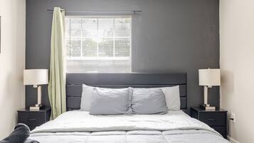1 bedroom, desk, iron/ironing board, WiFi