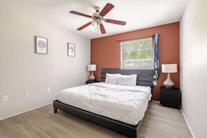 1 chambre, fer et planche à repasser, Wi-Fi, draps fournis
