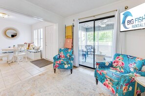 TV, offices - Amazing 2 BR at 211 Hillside, Very Relaxing Place (North Myrtle Beach)