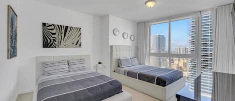 Apartment, 2 Bedrooms, Sauna, City View | Hypo-allergenic bedding, individually decorated, individually furnished