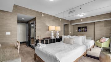 Apartment, 2 Bedrooms, Sauna, City View | Hypo-allergenic bedding available, laptop workspace, blackout drapes