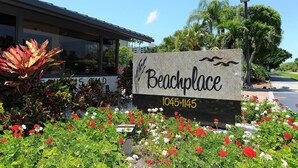 Property grounds - Beachplace 3  - 203 by FGC (Longboat Key)