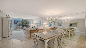Interior - Beachplace 3  - 203 by FGC (Longboat Key)