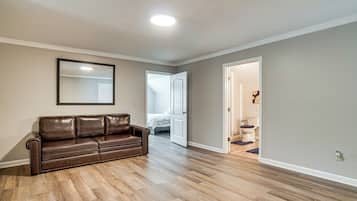 6 habitaciones, tabla de planchar con plancha y wifi gratis