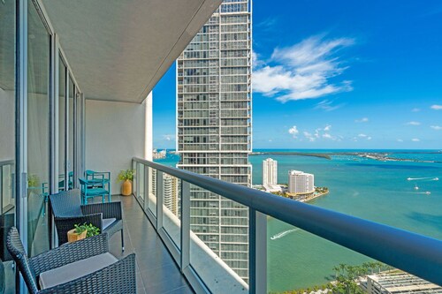 The Club at Brickell Bay