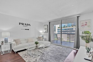 Apartment, 1 Bedroom, Sauna, City View | Living area - The Club at Brickell Bay (Miami)