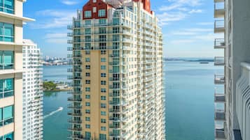 Apartment, 1 Bedroom, Kitchen, City View | Exterior