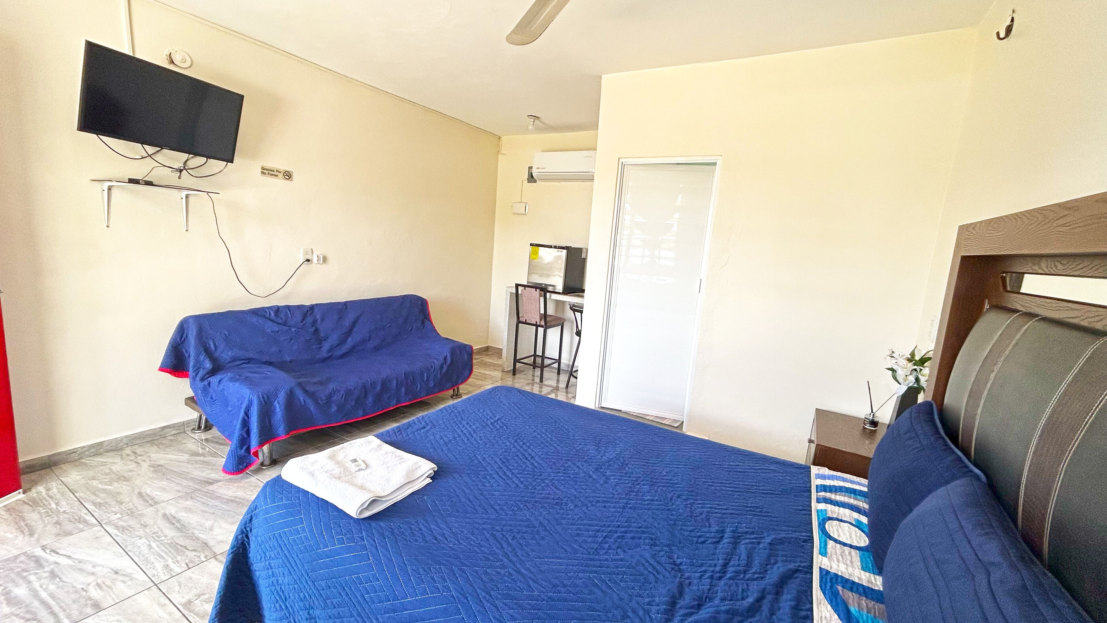 Deluxe Single Room | Free WiFi