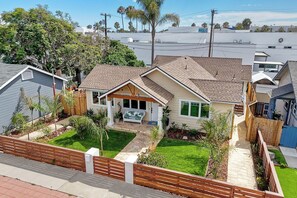 Exterior - Mid to Long Term Furnished 5 blocks 2Pier 5 star Renovated Cozy Luxury King Bed (Oceanside)